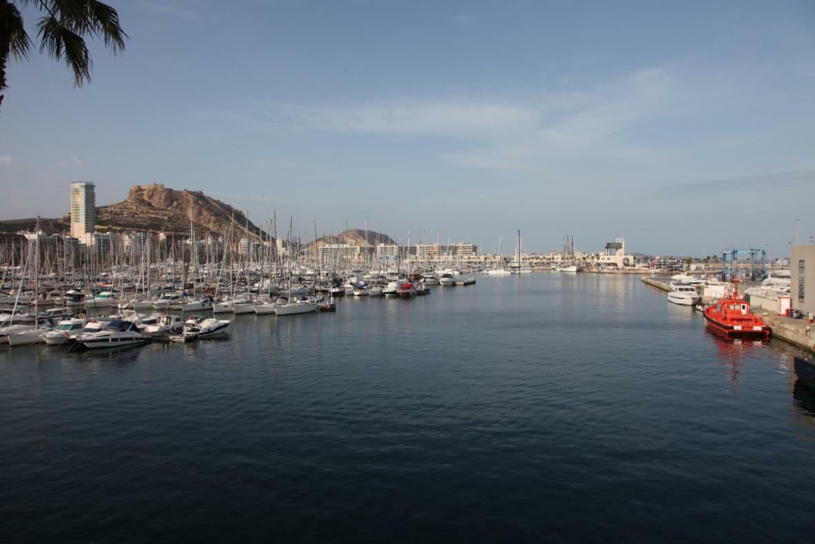 Cozy Apartment City Hall Alicante Extérieur photo